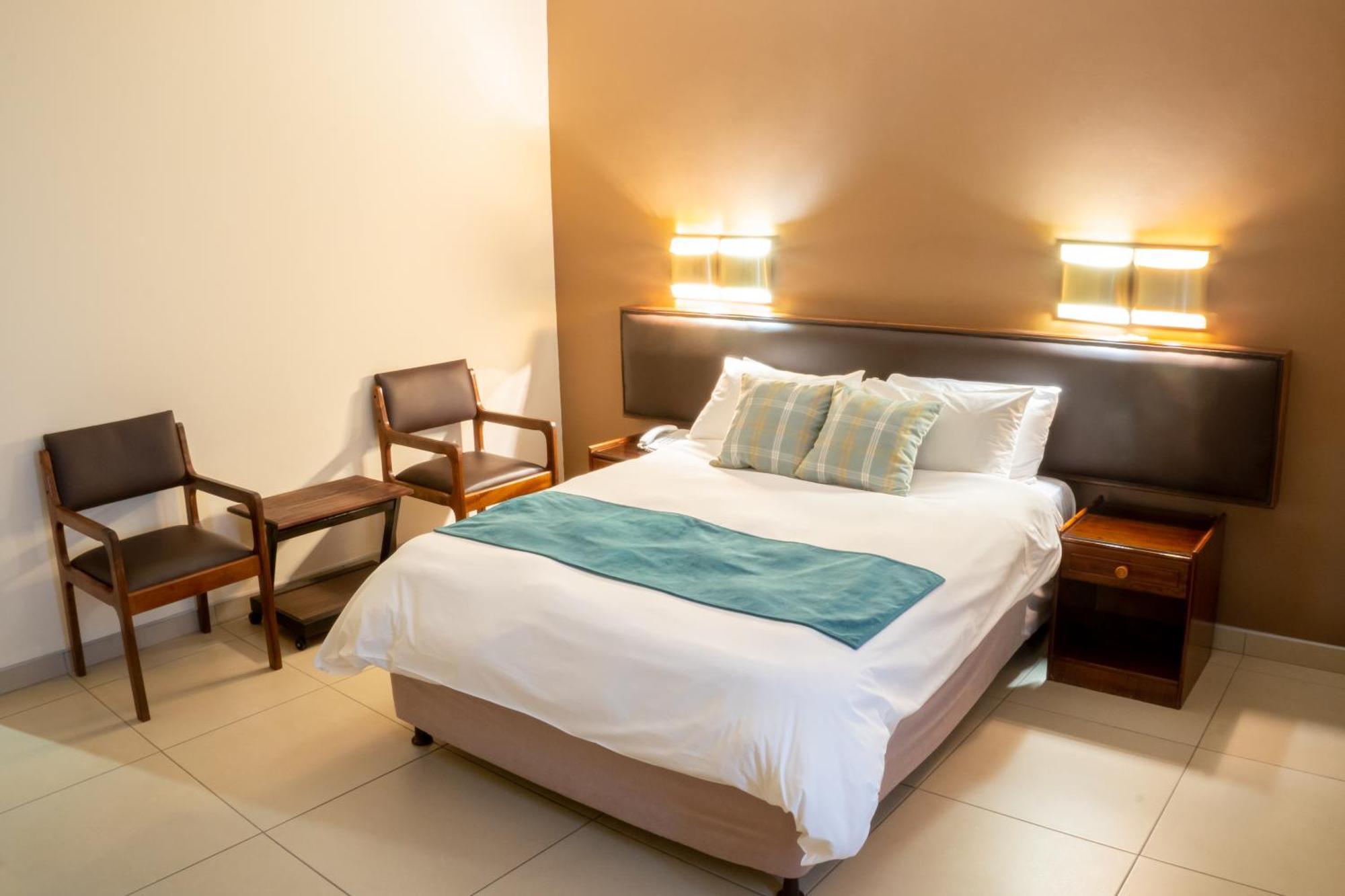 Elgro Hotel Potchefstroom Dış mekan fotoğraf